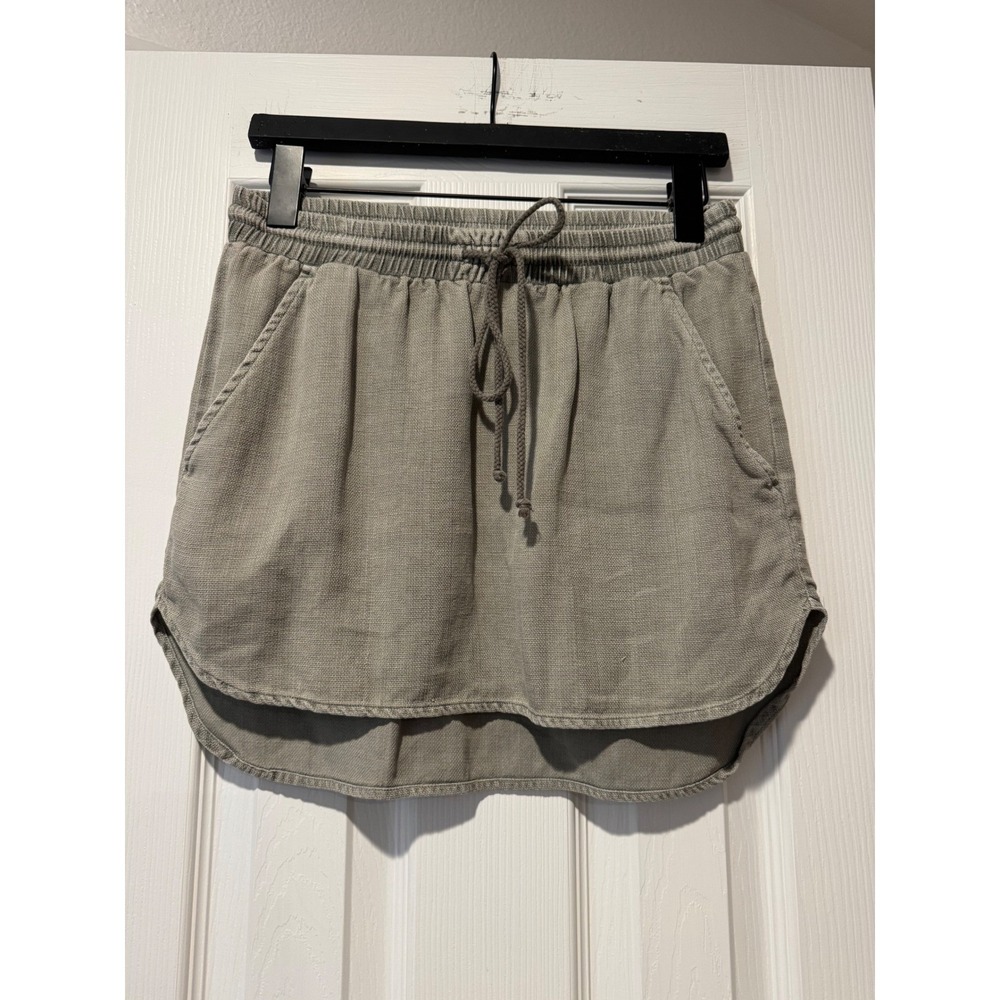 Cloth & Stone Sage Green 100% Tencel Drawstring Mini Skirt. PXS